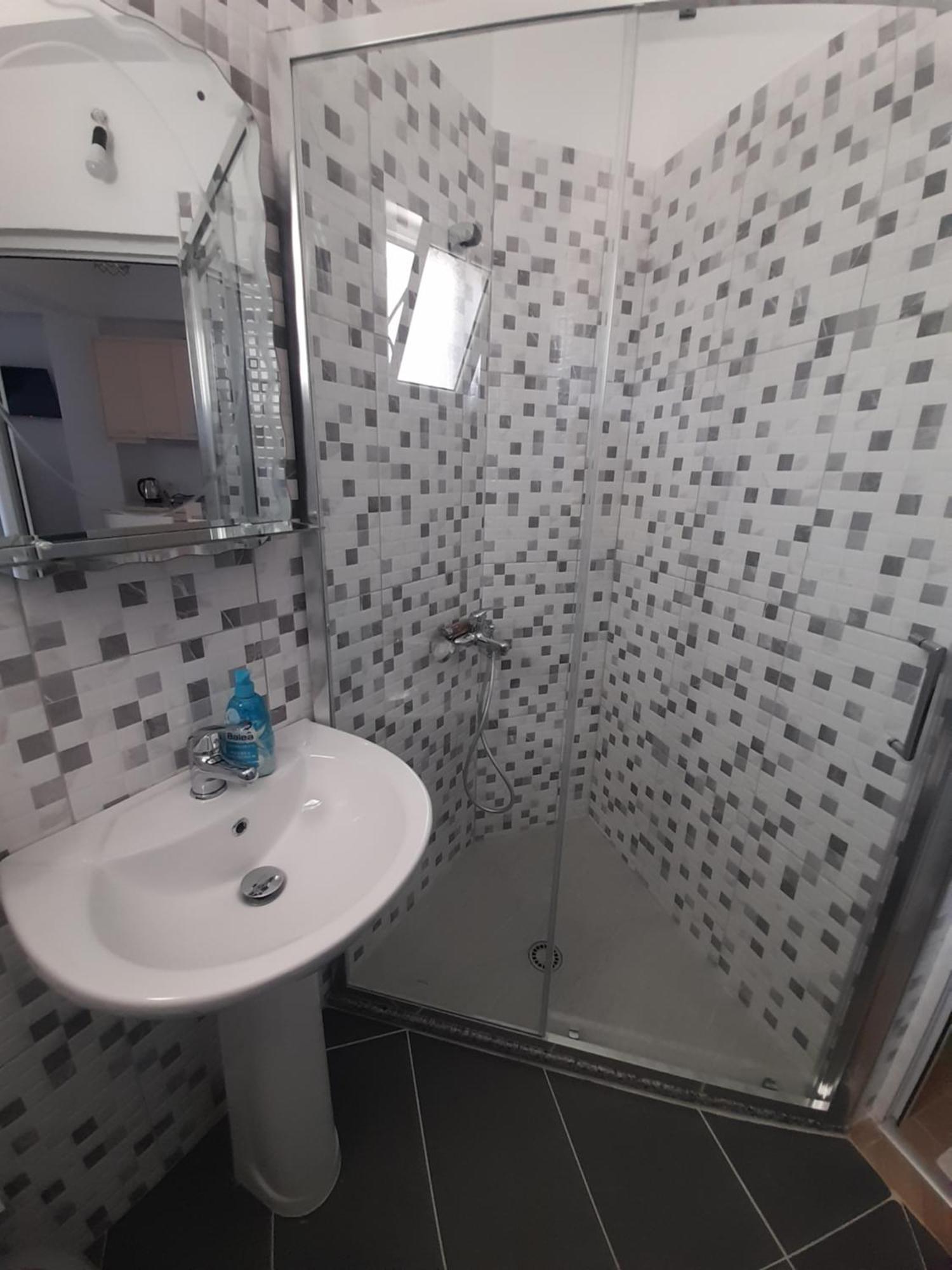 Guesthouse Noan&Yliona Ksamil Phòng bức ảnh